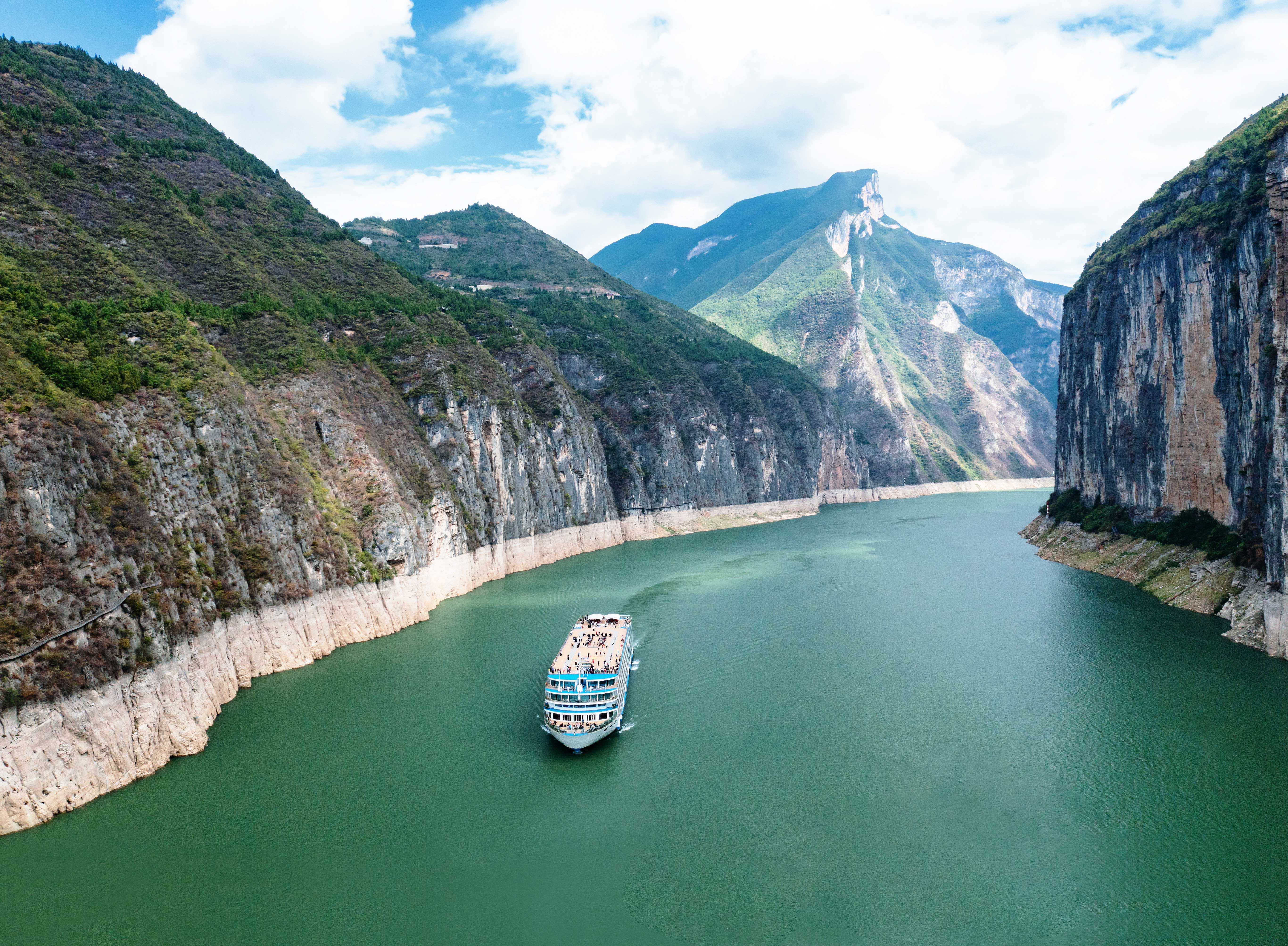 Three Gorges Cruise, Chongqing & Yichang